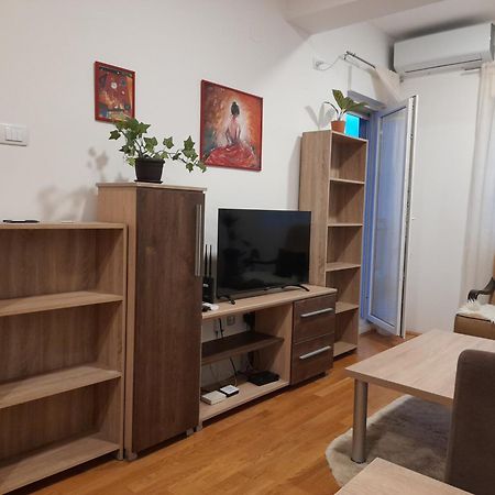 Ogi Apartman Apartment Podgorica Exterior photo